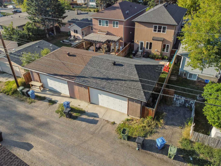 7611 36 Avenue NW, Calgary, AB, T3B 1V2 - 37