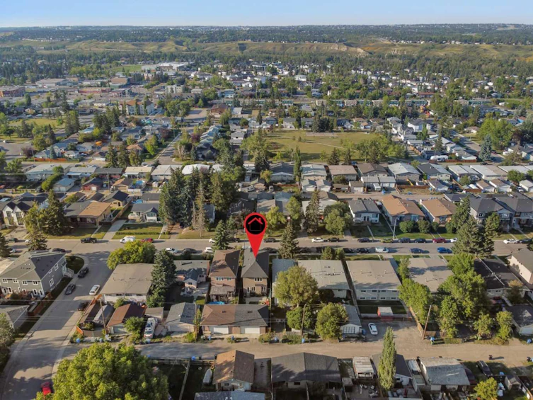 7611 36 Avenue NW, Calgary, AB, T3B 1V2 - 38