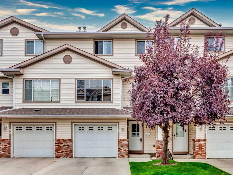 90 Country Hills Cove NW, Calgary, AB, T3K 5G8 - 2
