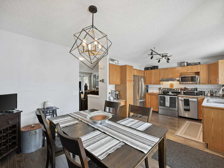 27 Martin Crossing Close NE, Calgary, AB, T3J 3R5 - 11