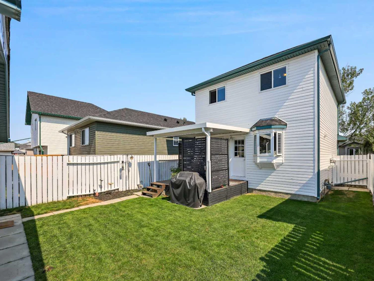27 Martin Crossing Close NE, Calgary, AB, T3J 3R5 - 34