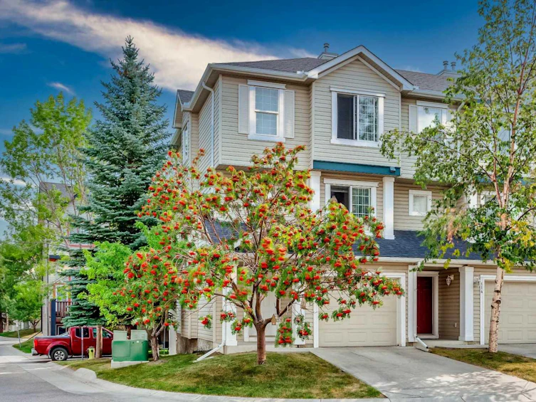 112 Copperfield Lane SE, Calgary, AB, T2Z 4T3 - 2