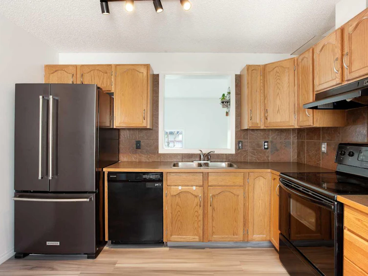 112 Copperfield Lane SE, Calgary, AB, T2Z 4T3 - 5
