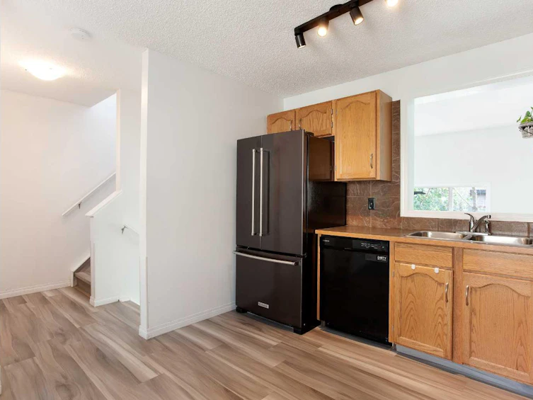 112 Copperfield Lane SE, Calgary, AB, T2Z 4T3 - 6