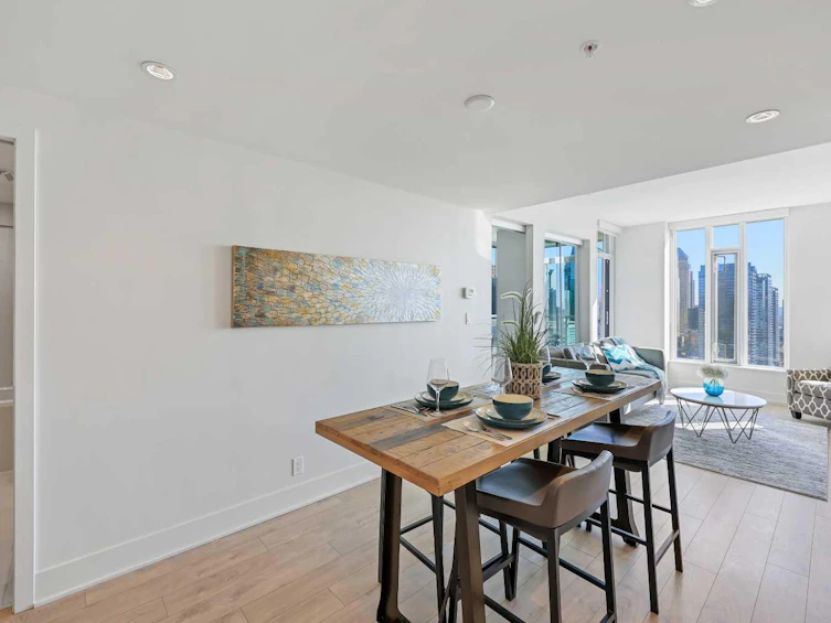 2707-901 10 Avenue SW, Calgary, AB, T2R 0B5 - 10