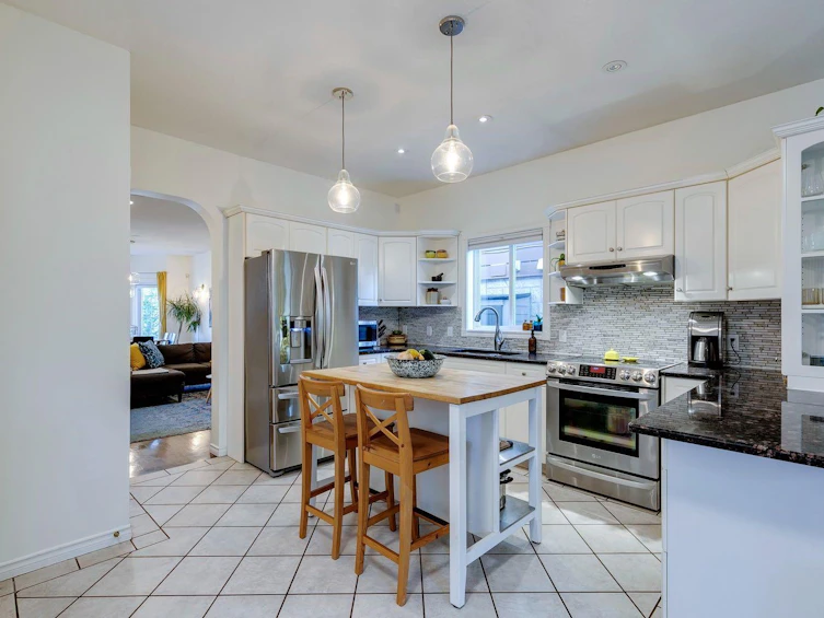 1633 18 Avenue NW, Calgary, AB, T2M 0X2 - 15