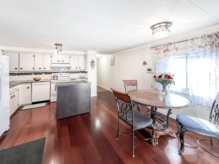 428 1 Street Southwest, Falher, AB, T0H 1M0 - 7