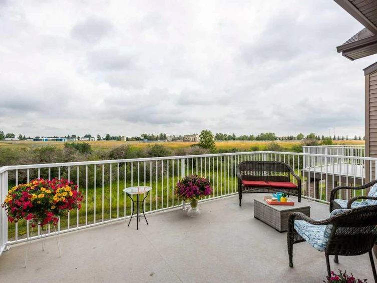 540 Montana Bay SE, High River, AB, T1V 0J6 - 16