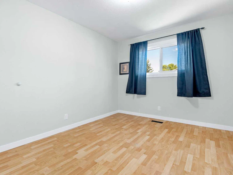 5920 51 Avenue, Red Deer, AB, T4N 4H9 - 21