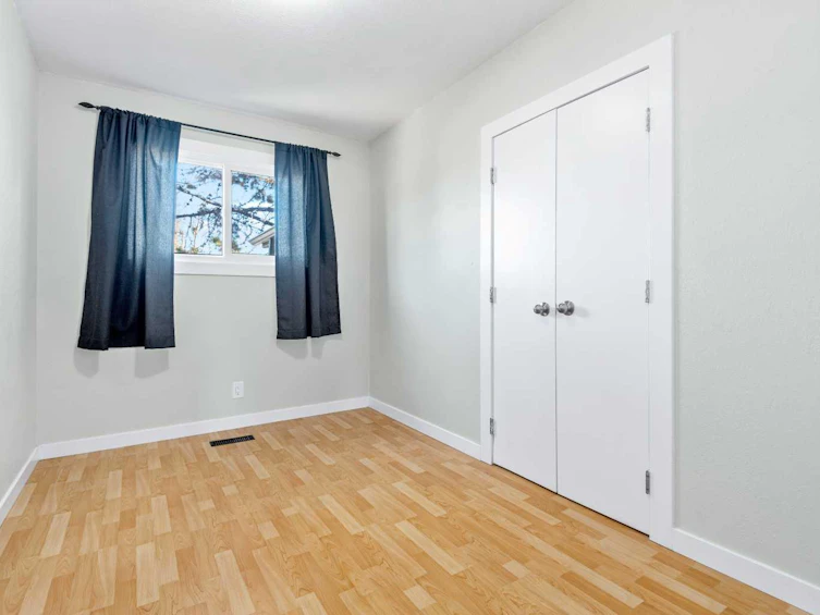 5920 51 Avenue, Red Deer, AB, T4N 4H9 - 23