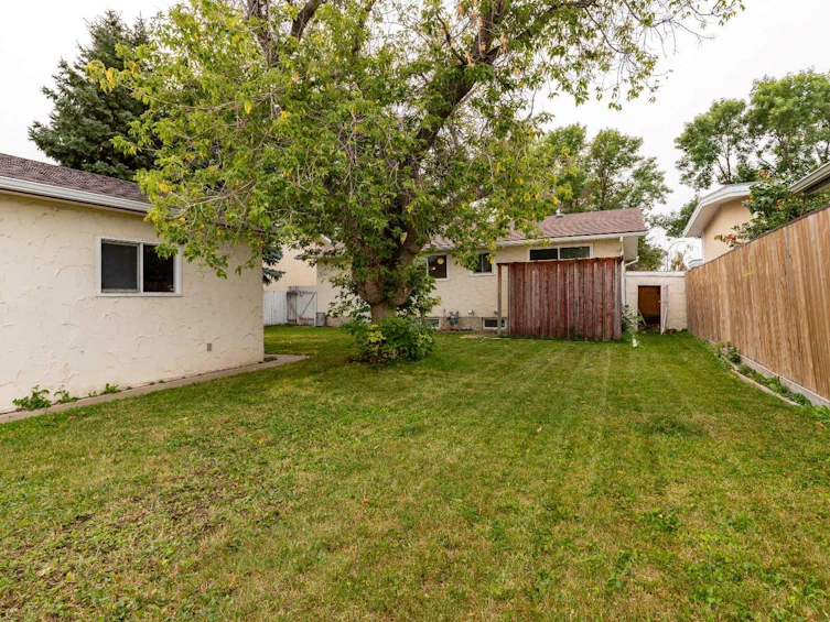 1705 23 Avenue N, Lethbridge, AB, T1H 4N3 - 38