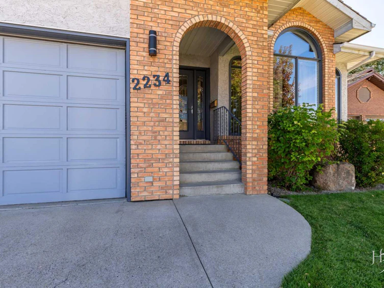 2234 26 Avenue S, Lethbridge, AB, T1K 6K1 - 2
