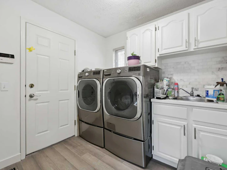 1360 Shawnee Road SW, Calgary, AB, T2Y 2T1 - 6