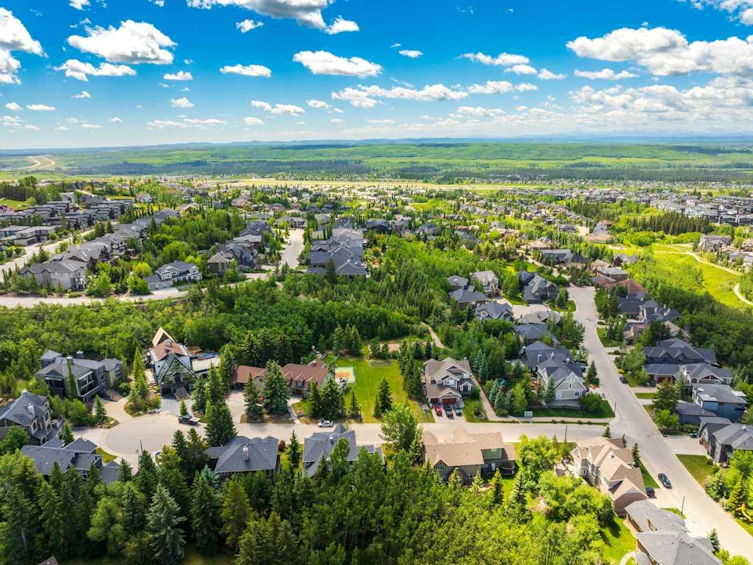 8 Spring Willow Place SW, Calgary, AB, T3H 5Z3 - 5