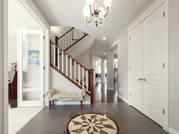 8 Spring Willow Place SW, Calgary, AB, T3H 5Z3 - 8