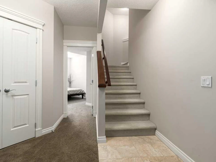 8 Spring Willow Place SW, Calgary, AB, T3H 5Z3 - 38