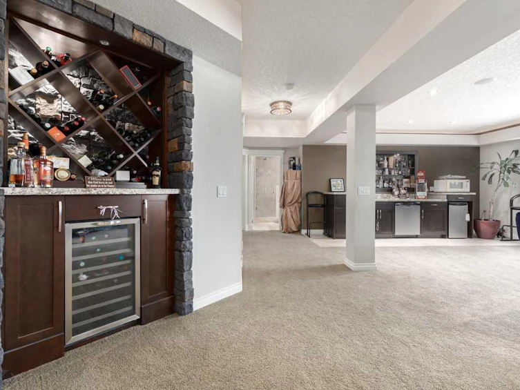 8 Spring Willow Place SW, Calgary, AB, T3H 5Z3 - 39