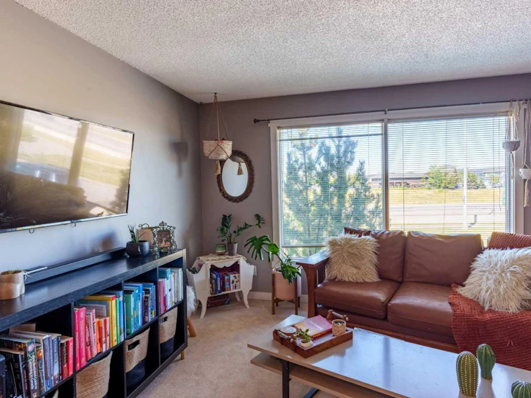 79 Shawmeadows Close SW, Calgary, AB, T2Y 1A6 - 9