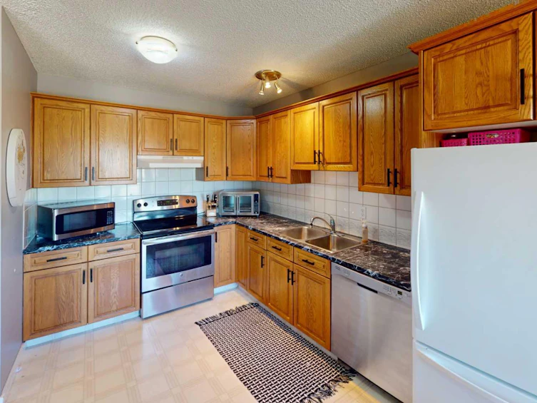 79 Shawmeadows Close SW, Calgary, AB, T2Y 1A6 - 13