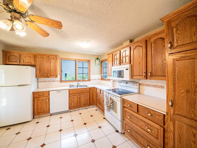 16 Ridgegate Way SW, Airdrie, AB, T4B 1B1 - 7