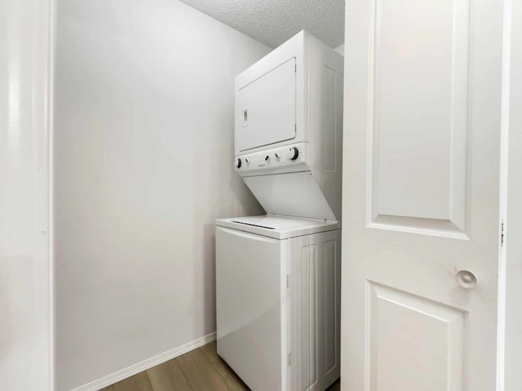 115-3000 Somervale Court SW, Calgary, AB, T2Y 4J2 - 13