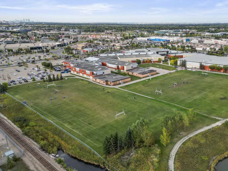 115-3000 Somervale Court SW, Calgary, AB, T2Y 4J2 - 23