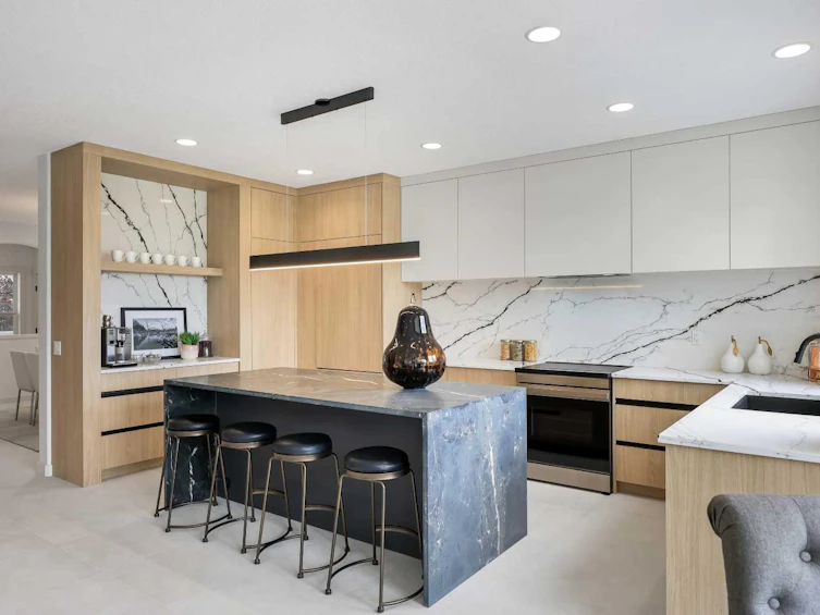 16 Johnson Place SW, Calgary, AB, T3E 7S2 - 7