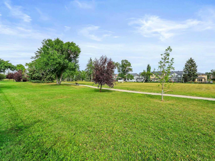 16 Johnson Place SW, Calgary, AB, T3E 7S2 - 44
