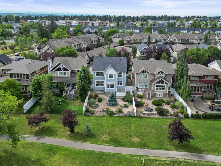 16 Johnson Place SW, Calgary, AB, T3E 7S2 - 45