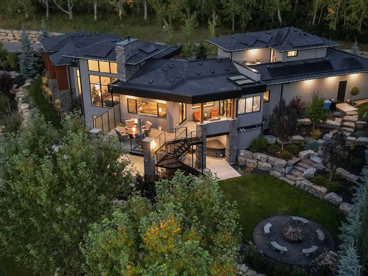 2850 77 Street SW, Calgary, AB, T3H 5M1 - 46