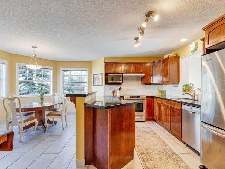 66 Inglewood Grove SE, Calgary, AB, T2G 5R4 - 9