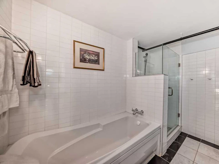 203-1117 1 Street SW, Calgary, AB, T2R 0T9 - 34