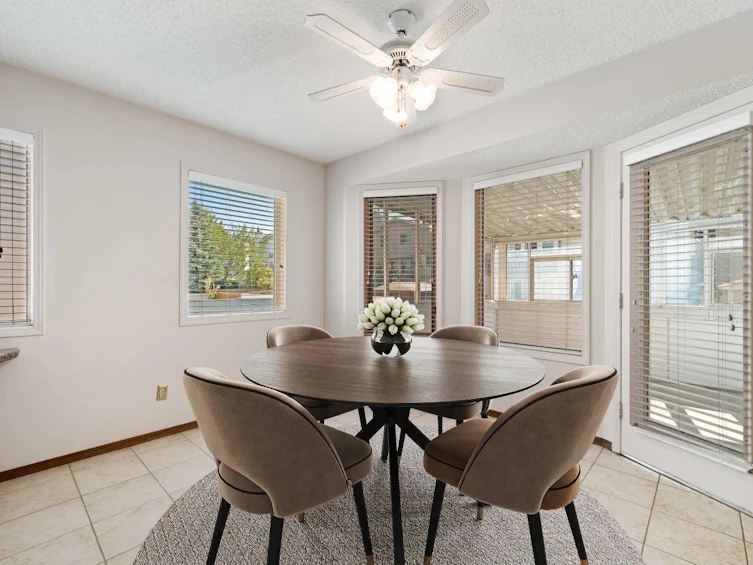 11 Sandringham Close NW, Calgary, AB, T2K 5L5 - 8