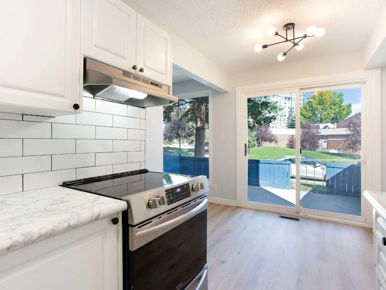 1-5315 53 Avenue NW, Calgary, AB, T3A 2E7 - 9