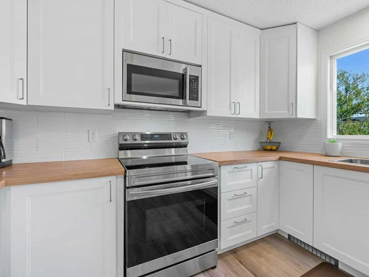 3 Falsby Place NE, Calgary, AB, T3J 1B9 - 32