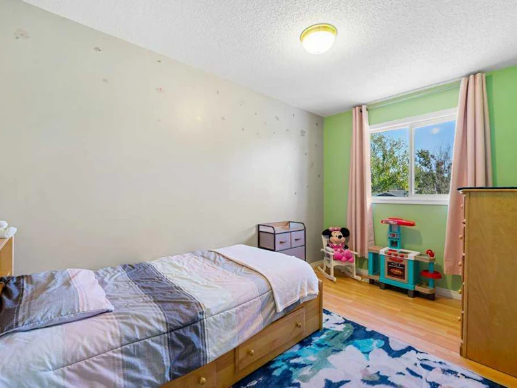 3 Falsby Place NE, Calgary, AB, T3J 1B9 - 38