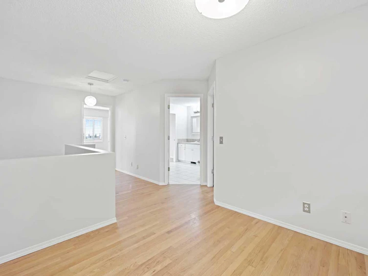 32 Patina Park SW, Calgary, AB, T3H 3E1 - 18