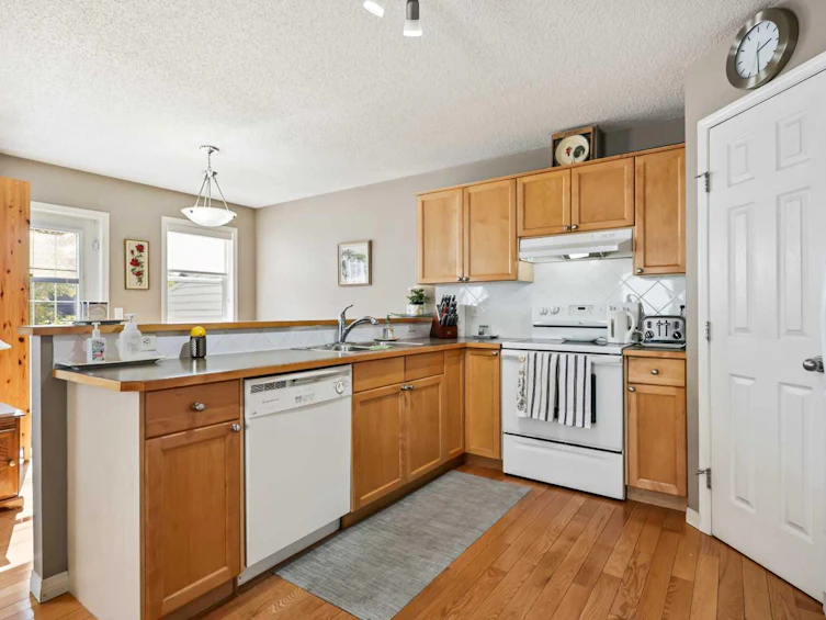 43 Hidden Creek Rise NW, Calgary, AB, T3A 6L3 - 8