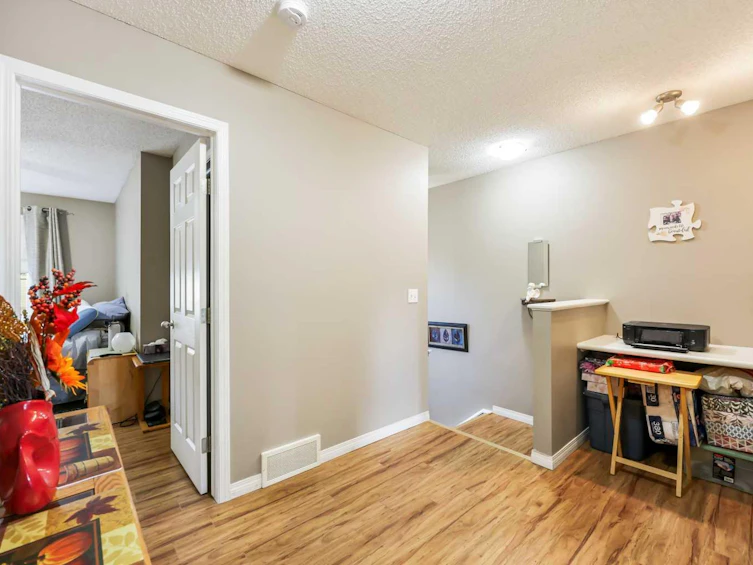 43 Hidden Creek Rise NW, Calgary, AB, T3A 6L3 - 14