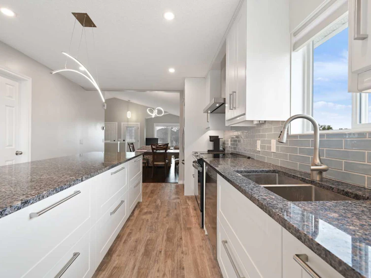 302 Highwood Village Place NW, High River, AB, T1V 1W1 - 13