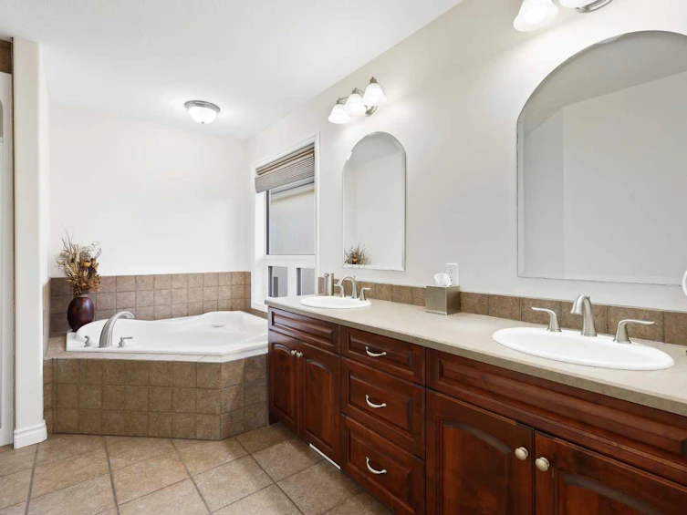51 Cranleigh Common SE, Calgary, AB, T3M 1G5 - 22