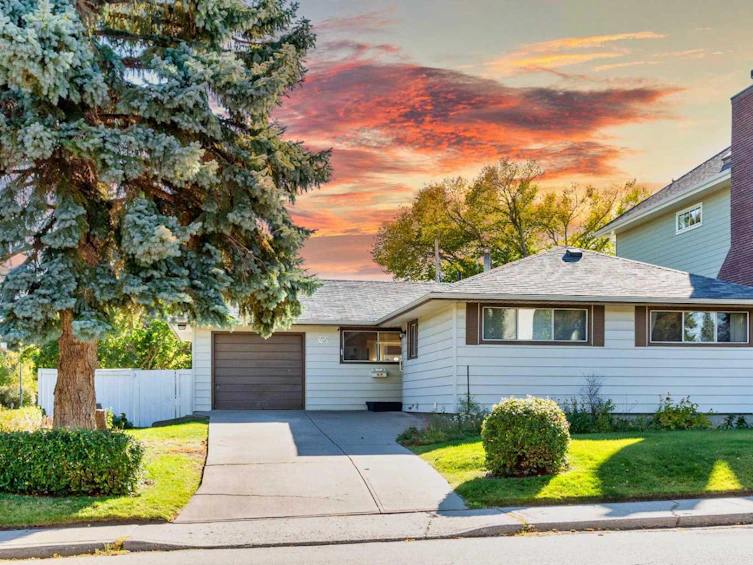 1603 42 Avenue Southwest, Calgary, AB, T2T 2M4 - 5