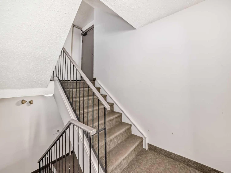 209-635 4 Avenue NE, Calgary, AB, T2E 0J9 - 31