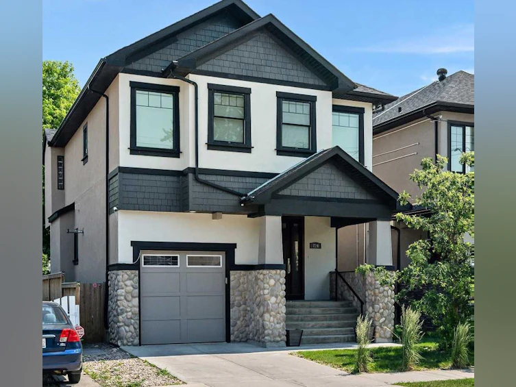 724 14a Street SE, Calgary, AB, T2G 4K8 - 2