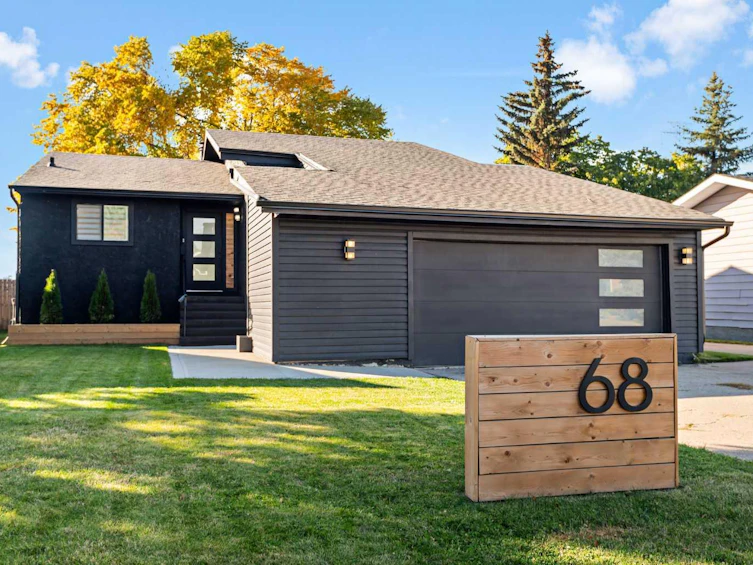 68 Barrett Drive, Red Deer, AB, T4R 1J3