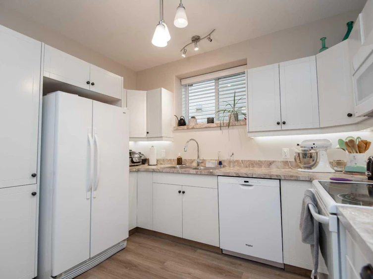 6 Hawthorne Way, Penhold, AB, T0M 1R0 - 36