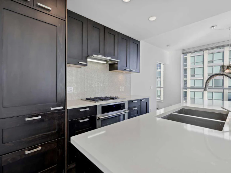 1425-222 Riverfront Avenue SW, Calgary, AB, T2P 0W3 - 5