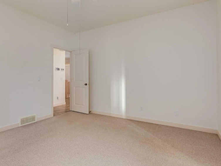 27 Kingsland Way SE, Airdrie, AB, T4A 0A4 - 16