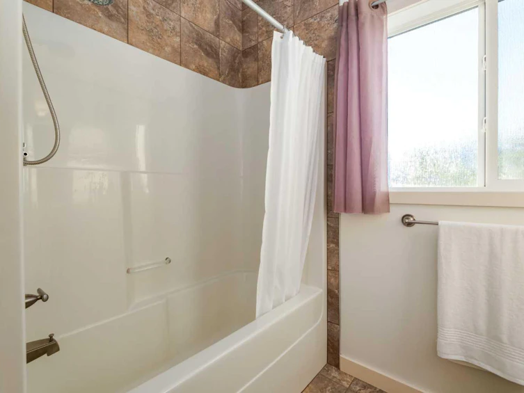 27 Kingsland Way SE, Airdrie, AB, T4A 0A4 - 18