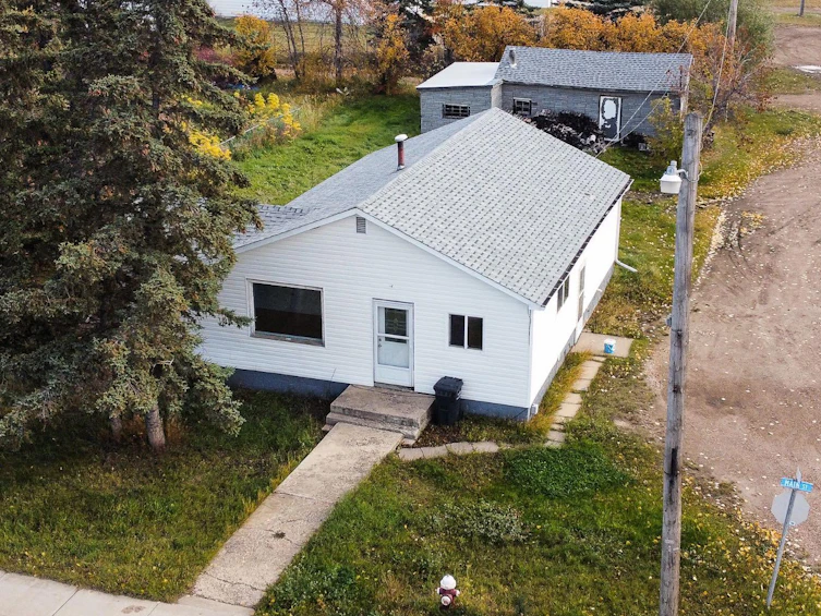 5201 50 Street, Birch Hills County, AB, T0H 1H0